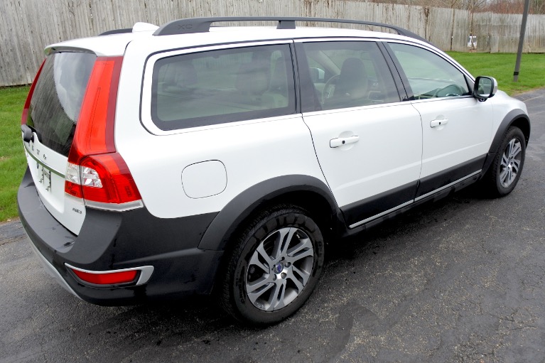 Used 2015 Volvo Xc70 3.2 Platinum AWD Used 2015 Volvo Xc70 3.2 Platinum AWD for sale at Metro West Motorcars LLC in Shrewsbury MA 5