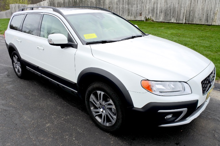 Used 2015 Volvo Xc70 3.2 Platinum AWD Used 2015 Volvo Xc70 3.2 Platinum AWD for sale at Metro West Motorcars LLC in Shrewsbury MA 7