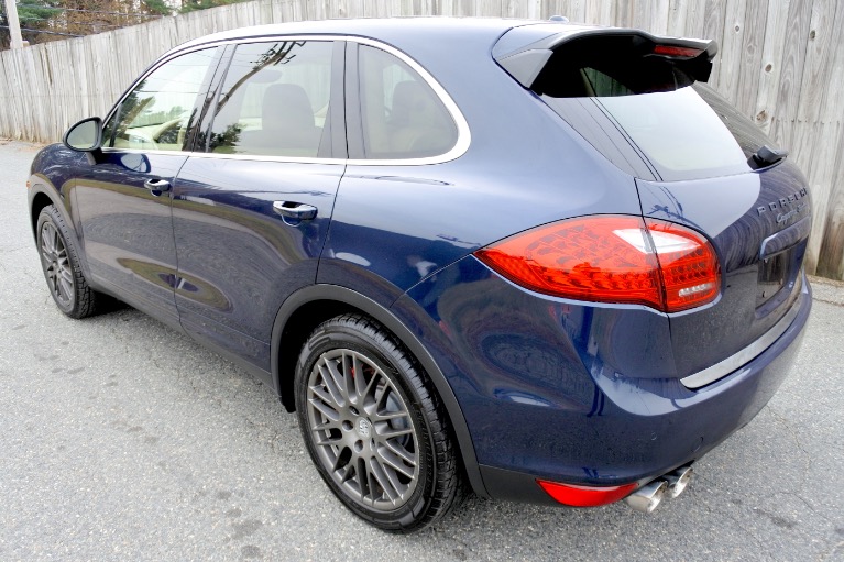 Used 2011 Porsche Cayenne Turbo AWD Used 2011 Porsche Cayenne Turbo AWD for sale  at Metro West Motorcars LLC in Shrewsbury MA 3