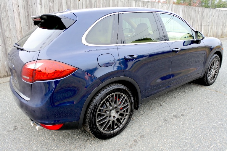 Used 2011 Porsche Cayenne Turbo AWD Used 2011 Porsche Cayenne Turbo AWD for sale  at Metro West Motorcars LLC in Shrewsbury MA 5