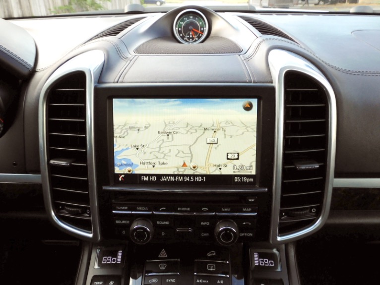 Used 2016 Porsche Cayenne Turbo AWD Used 2016 Porsche Cayenne Turbo AWD for sale at Metro West Motorcars LLC in Shrewsbury MA 11