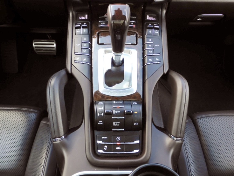 Used 2016 Porsche Cayenne Turbo AWD Used 2016 Porsche Cayenne Turbo AWD for sale at Metro West Motorcars LLC in Shrewsbury MA 12