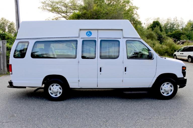 Used 2014 Ford Econoline E-250 Wheelchair Van Used 2014 Ford Econoline E-250 Wheelchair Van for sale at Metro West Motorcars LLC in Shrewsbury MA 4