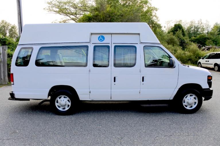 Used 2014 Ford Econoline E-250 Wheelchair Van Used 2014 Ford Econoline E-250 Wheelchair Van for sale  at Metro West Motorcars LLC in Shrewsbury MA 4