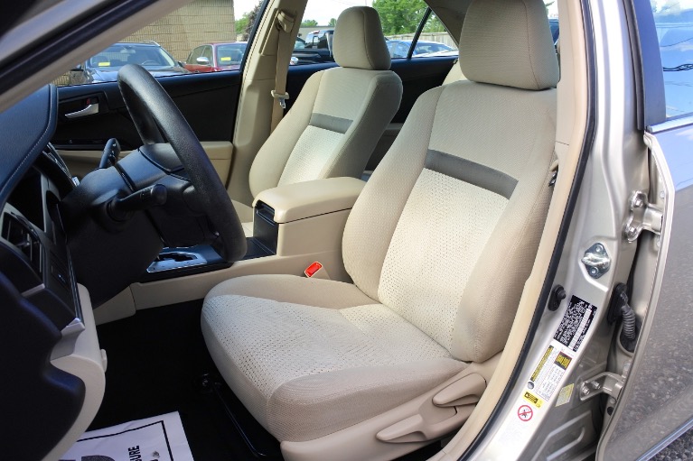 Used 2014 Toyota Camry LE Used 2014 Toyota Camry LE for sale at Metro West Motorcars LLC in Shrewsbury MA 14