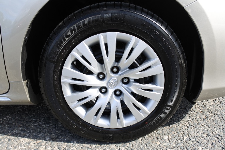 Used 2014 Toyota Camry LE Used 2014 Toyota Camry LE for sale at Metro West Motorcars LLC in Shrewsbury MA 21