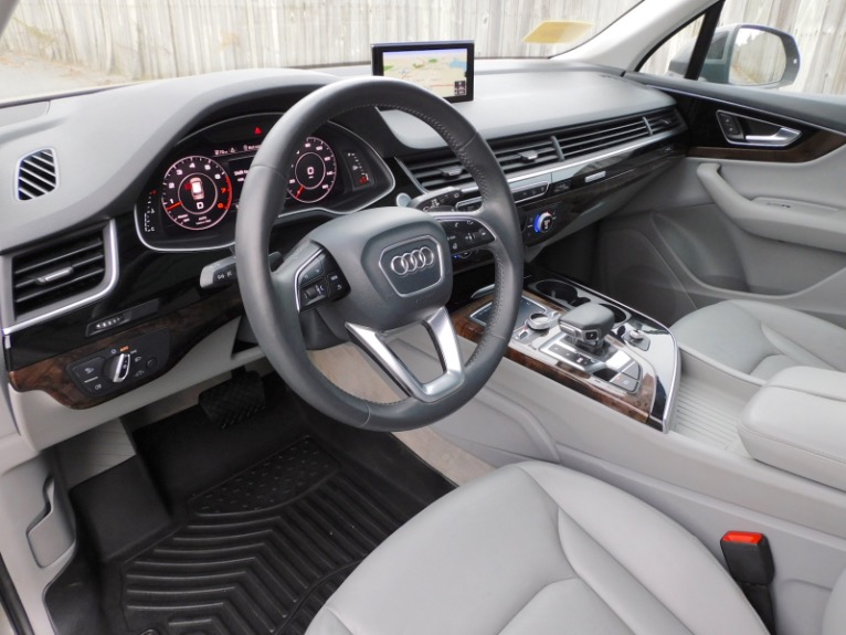 Used 2017 Audi Q7 3.0 TFSI Premium Plus Quattro Used 2017 Audi Q7 3.0 TFSI Premium Plus Quattro for sale at Metro West Motorcars LLC in Shrewsbury MA 13