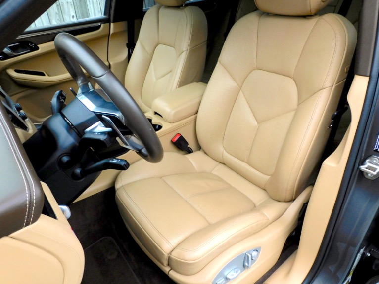 Used 2016 Porsche Macan S AWD Used 2016 Porsche Macan S AWD for sale at Metro West Motorcars LLC in Shrewsbury MA 14