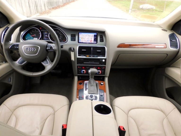 Used 2015 Audi Q7 3.0T Premium Quattro Used 2015 Audi Q7 3.0T Premium Quattro for sale at Metro West Motorcars LLC in Shrewsbury MA 9