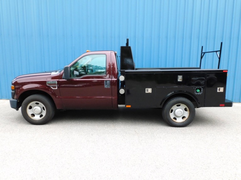 Used 2009 Ford Super Duty F-350 Srw 2WD Reg Cab 137 XL Used 2009 Ford Super Duty F-350 Srw 2WD Reg Cab 137 XL for sale  at Metro West Motorcars LLC in Shrewsbury MA 2