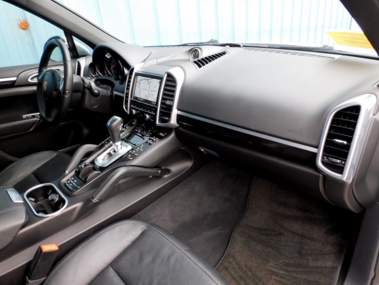 Used 2013 Porsche Cayenne AWD Used 2013 Porsche Cayenne AWD for sale at Metro West Motorcars LLC in Shrewsbury MA 20