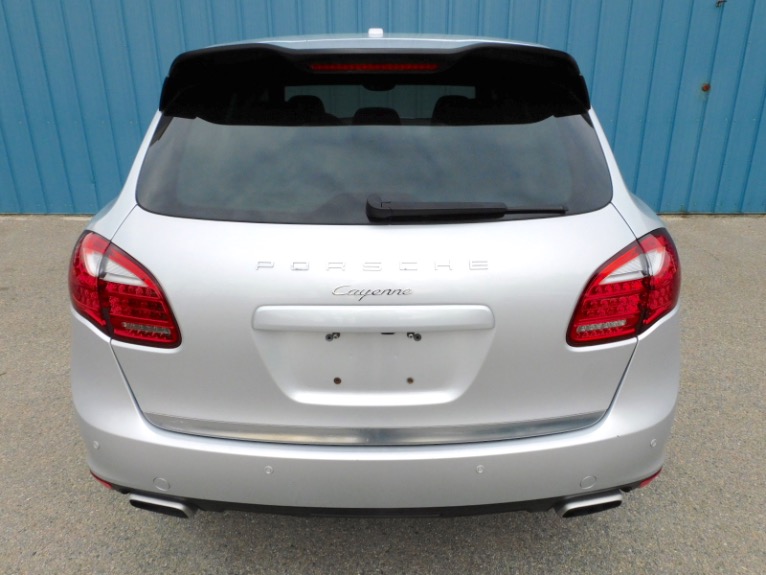Used 2013 Porsche Cayenne AWD Used 2013 Porsche Cayenne AWD for sale at Metro West Motorcars LLC in Shrewsbury MA 4