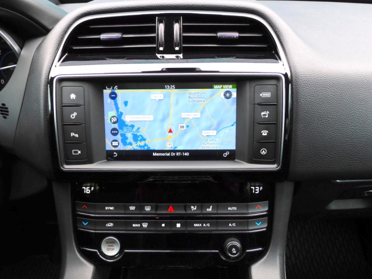 Used 2017 Jaguar F-pace 20d Prestige AWD Used 2017 Jaguar F-pace 20d Prestige AWD for sale at Metro West Motorcars LLC in Shrewsbury MA 11