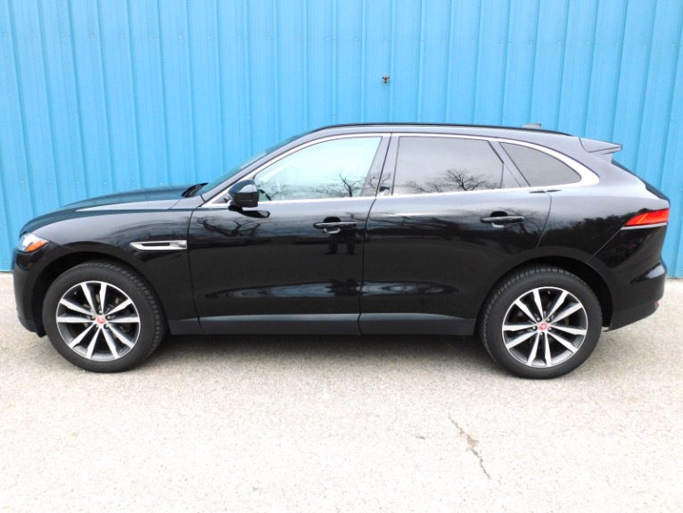 Used 2017 Jaguar F-pace 20d Prestige AWD Used 2017 Jaguar F-pace 20d Prestige AWD for sale at Metro West Motorcars LLC in Shrewsbury MA 2