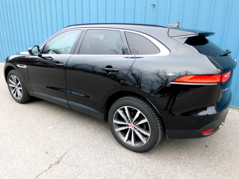 Used 2017 Jaguar F-pace 20d Prestige AWD Used 2017 Jaguar F-pace 20d Prestige AWD for sale at Metro West Motorcars LLC in Shrewsbury MA 3