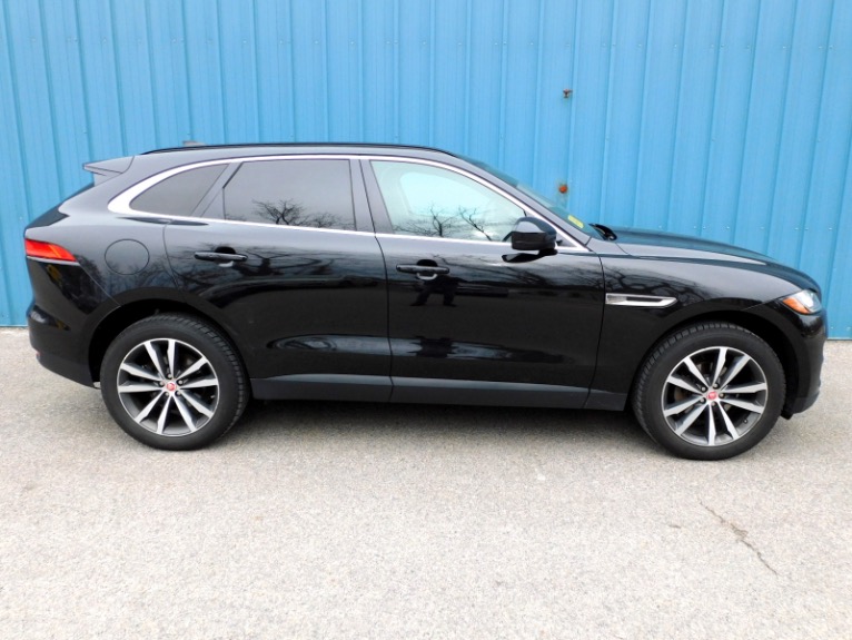 Used 2017 Jaguar F-pace 20d Prestige AWD Used 2017 Jaguar F-pace 20d Prestige AWD for sale at Metro West Motorcars LLC in Shrewsbury MA 6