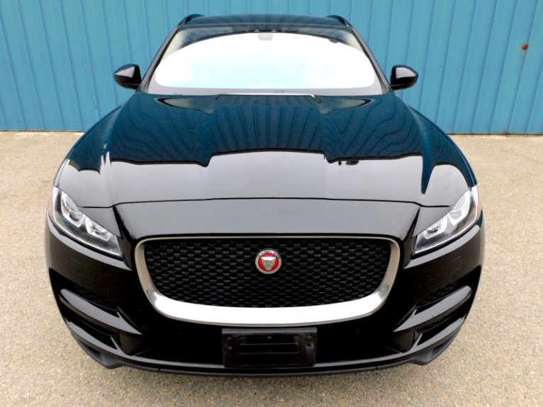 Used 2017 Jaguar F-pace 20d Prestige AWD Used 2017 Jaguar F-pace 20d Prestige AWD for sale at Metro West Motorcars LLC in Shrewsbury MA 8