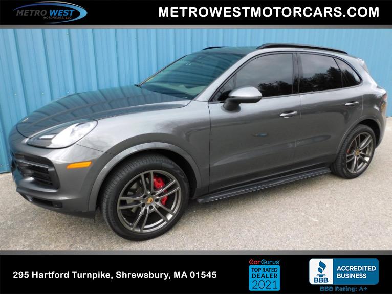 Used 2020 Porsche Cayenne AWD Used 2020 Porsche Cayenne AWD for sale  at Metro West Motorcars LLC in Shrewsbury MA 1