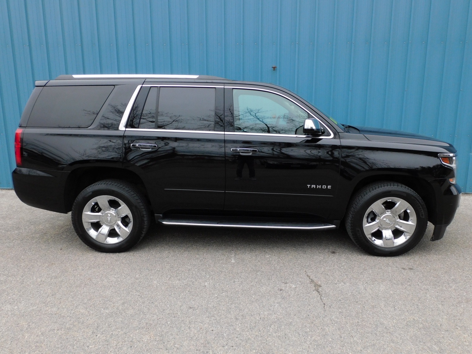Used 2018 Chevrolet Tahoe 4WD Premier For Sale (38,800) Metro West