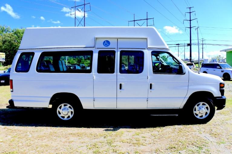 Used 2014 Ford Econoline E-250 Wheelchair Van Used 2014 Ford Econoline E-250 Wheelchair Van for sale at Metro West Motorcars LLC in Shrewsbury MA 6