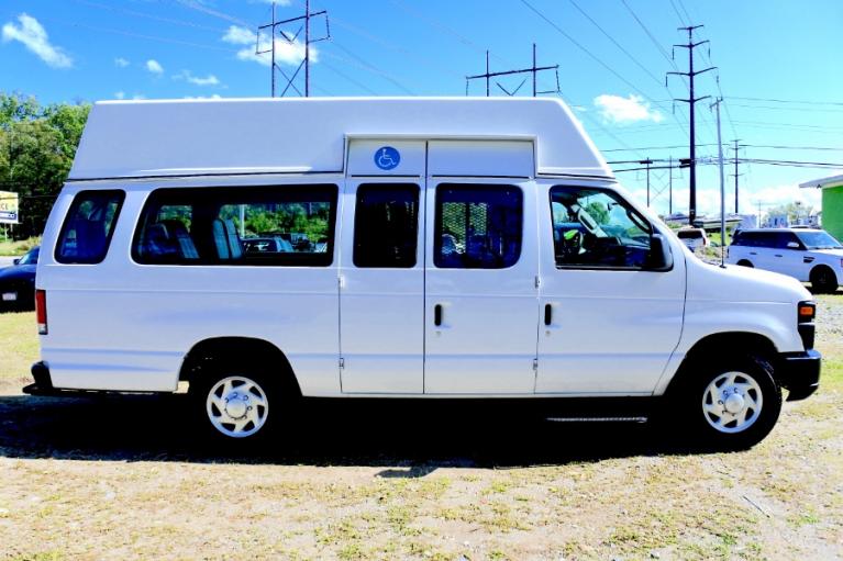 Used 2014 Ford Econoline E-250 Wheelchair Van Used 2014 Ford Econoline E-250 Wheelchair Van for sale  at Metro West Motorcars LLC in Shrewsbury MA 6