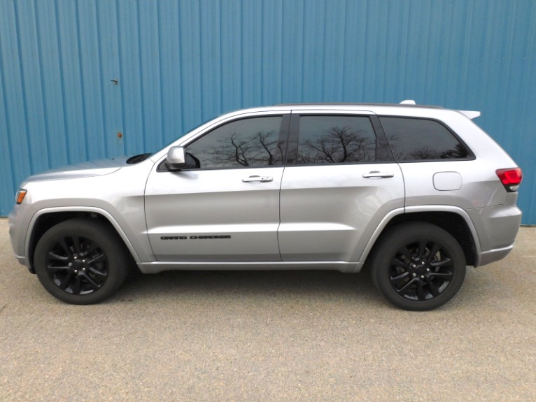 Used 2019 Jeep Grand Cherokee Altitude 4x4 Used 2019 Jeep Grand Cherokee Altitude 4x4 for sale  at Metro West Motorcars LLC in Shrewsbury MA 2