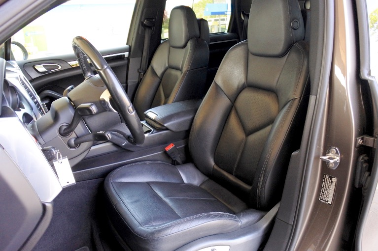 Used 2011 Porsche Cayenne AWD Used 2011 Porsche Cayenne AWD for sale at Metro West Motorcars LLC in Shrewsbury MA 14