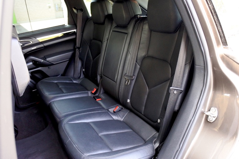 Used 2011 Porsche Cayenne AWD Used 2011 Porsche Cayenne AWD for sale at Metro West Motorcars LLC in Shrewsbury MA 16