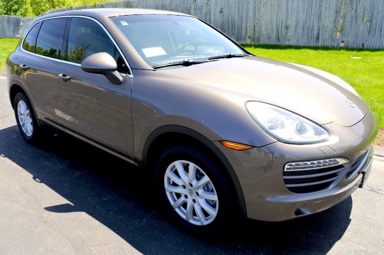 Used 2011 Porsche Cayenne AWD Used 2011 Porsche Cayenne AWD for sale  at Metro West Motorcars LLC in Shrewsbury MA 7