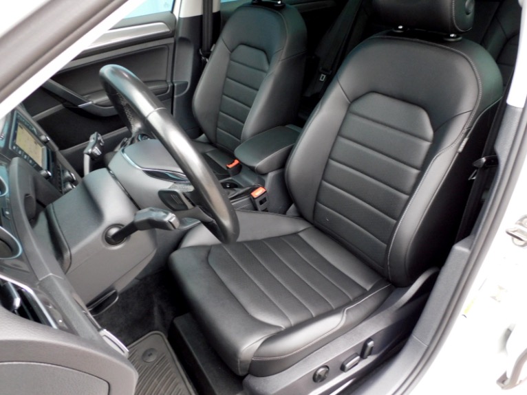 Used 2017 Volkswagen Golf Alltrack 1.8T SEL DSG Used 2017 Volkswagen Golf Alltrack 1.8T SEL DSG for sale at Metro West Motorcars LLC in Shrewsbury MA 14