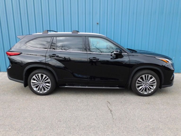 Used 2022 Toyota Highlander Platinum AWD (Natl) Used 2022 Toyota Highlander Platinum AWD (Natl) for sale  at Metro West Motorcars LLC in Shrewsbury MA 6