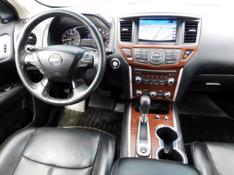 Used 2017 Nissan Pathfinder 4x4 Platinum Used 2017 Nissan Pathfinder 4x4 Platinum for sale at Metro West Motorcars LLC in Shrewsbury MA 10