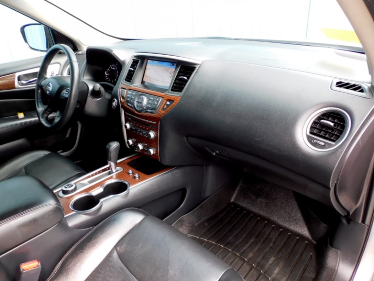 Used 2017 Nissan Pathfinder 4x4 Platinum Used 2017 Nissan Pathfinder 4x4 Platinum for sale at Metro West Motorcars LLC in Shrewsbury MA 22
