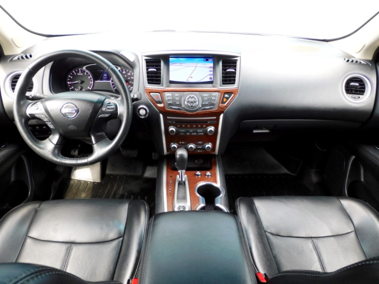 Used 2017 Nissan Pathfinder 4x4 Platinum Used 2017 Nissan Pathfinder 4x4 Platinum for sale at Metro West Motorcars LLC in Shrewsbury MA 9