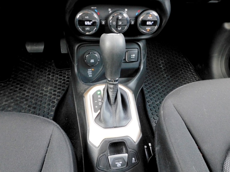 Used 2017 Jeep Renegade Latitude 4x4 Used 2017 Jeep Renegade Latitude 4x4 for sale at Metro West Motorcars LLC in Shrewsbury MA 12