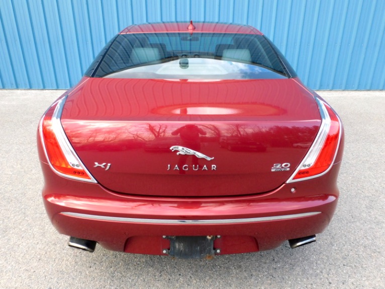 Used 2013 Jaguar Xj AWD Used 2013 Jaguar Xj AWD for sale at Metro West Motorcars LLC in Shrewsbury MA 4