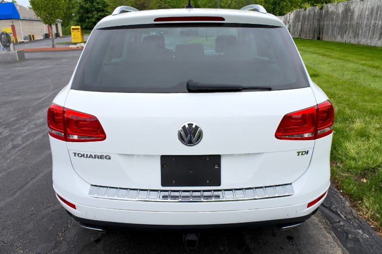 Used 2012 Volkswagen Touareg TDI Lux Used 2012 Volkswagen Touareg TDI Lux for sale  at Metro West Motorcars LLC in Shrewsbury MA 4