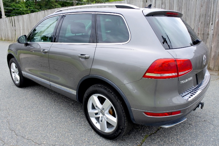 Used 2011 Volkswagen Touareg TDI Lux Used 2011 Volkswagen Touareg TDI Lux for sale  at Metro West Motorcars LLC in Shrewsbury MA 3