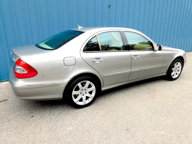 Used 2007 Mercedes-Benz E-class E350 4MATIC Used 2007 Mercedes-Benz E-class E350 4MATIC for sale  at Metro West Motorcars LLC in Shrewsbury MA 5