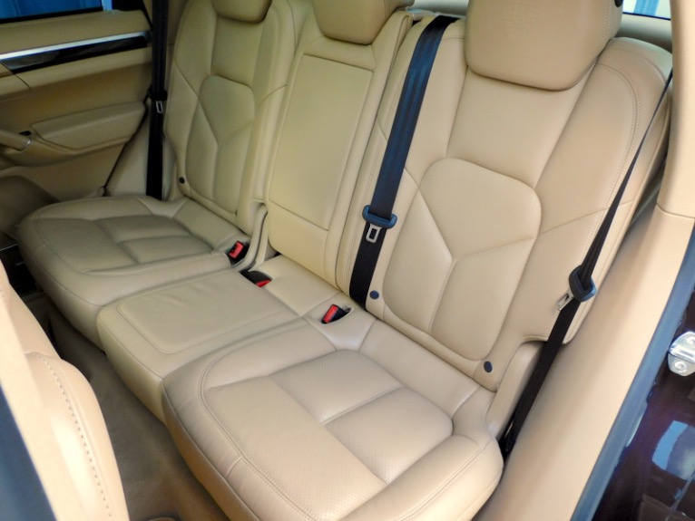 Used 2017 Porsche Cayenne S E-Hybrid Platinum Edition AWD Used 2017 Porsche Cayenne S E-Hybrid Platinum Edition AWD for sale at Metro West Motorcars LLC in Shrewsbury MA 16
