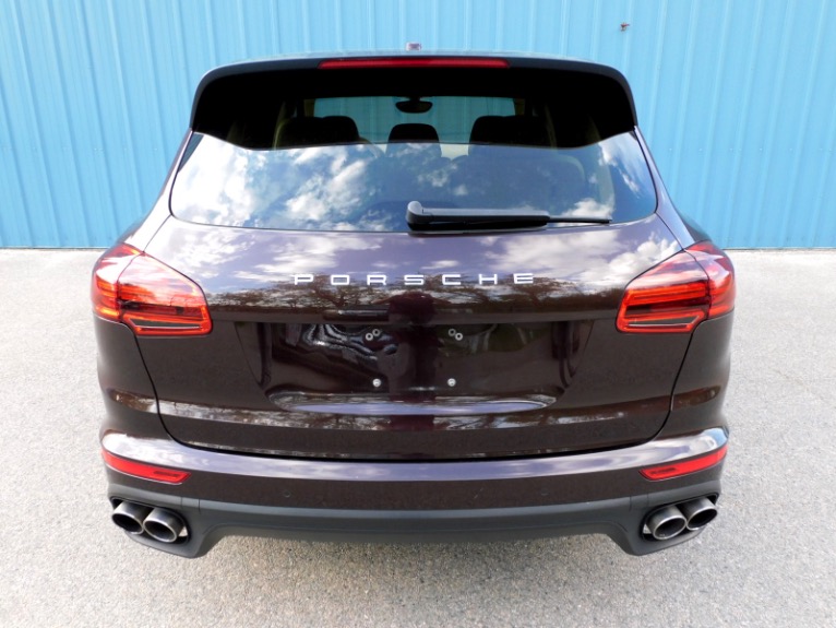 Used 2017 Porsche Cayenne S E-Hybrid Platinum Edition AWD Used 2017 Porsche Cayenne S E-Hybrid Platinum Edition AWD for sale at Metro West Motorcars LLC in Shrewsbury MA 4