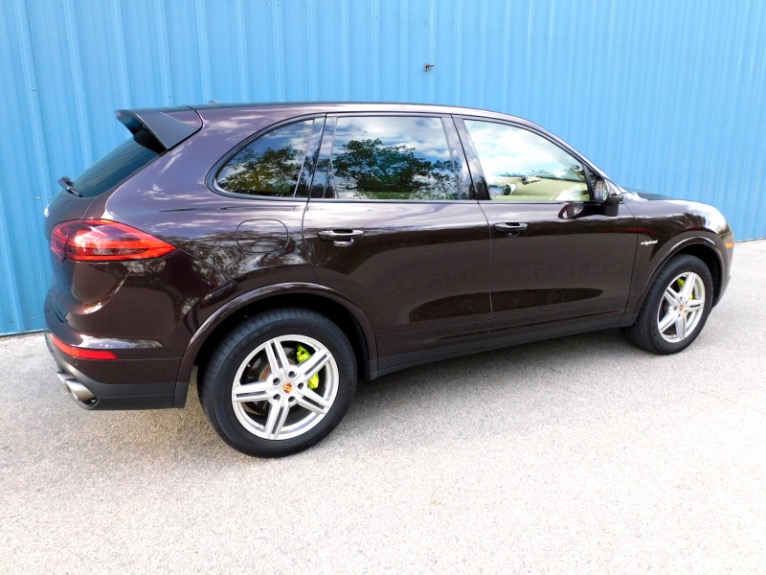 Used 2017 Porsche Cayenne S E-Hybrid Platinum Edition AWD Used 2017 Porsche Cayenne S E-Hybrid Platinum Edition AWD for sale at Metro West Motorcars LLC in Shrewsbury MA 5