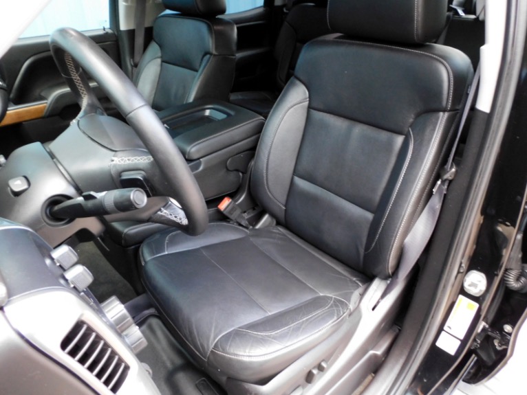 Used 2015 Chevrolet Silverado 2500hd 4WD Crew Cab 153.7 LTZ Used 2015 Chevrolet Silverado 2500hd 4WD Crew Cab 153.7 LTZ for sale at Metro West Motorcars LLC in Shrewsbury MA 14