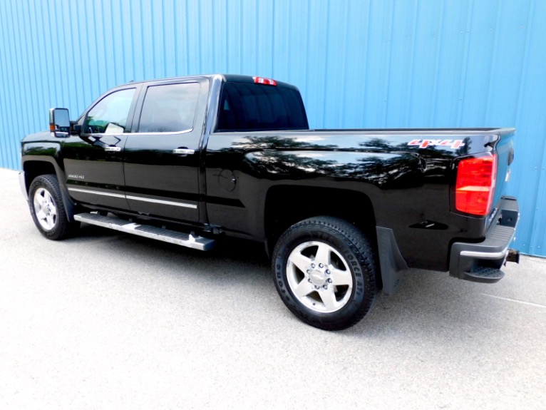 Used 2015 Chevrolet Silverado 2500hd 4WD Crew Cab 153.7 LTZ Used 2015 Chevrolet Silverado 2500hd 4WD Crew Cab 153.7 LTZ for sale  at Metro West Motorcars LLC in Shrewsbury MA 3