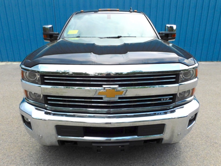 Used 2015 Chevrolet Silverado 2500hd 4WD Crew Cab 153.7 LTZ Used 2015 Chevrolet Silverado 2500hd 4WD Crew Cab 153.7 LTZ for sale  at Metro West Motorcars LLC in Shrewsbury MA 8