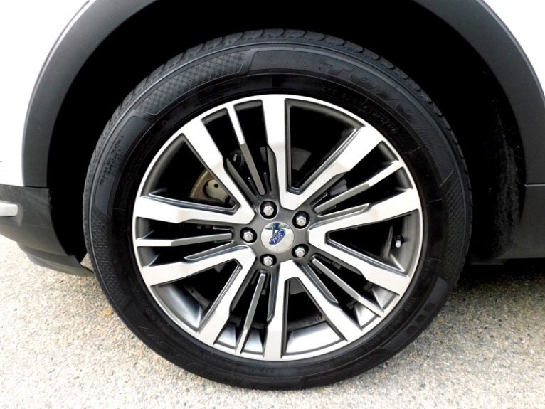 Used 2018 Ford Explorer Platinum 4WD Used 2018 Ford Explorer Platinum 4WD for sale at Metro West Motorcars LLC in Shrewsbury MA 24