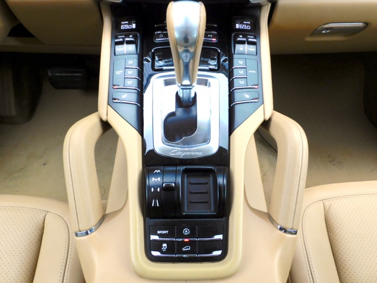 Used 2013 Porsche Cayenne AWD Used 2013 Porsche Cayenne AWD for sale at Metro West Motorcars LLC in Shrewsbury MA 12
