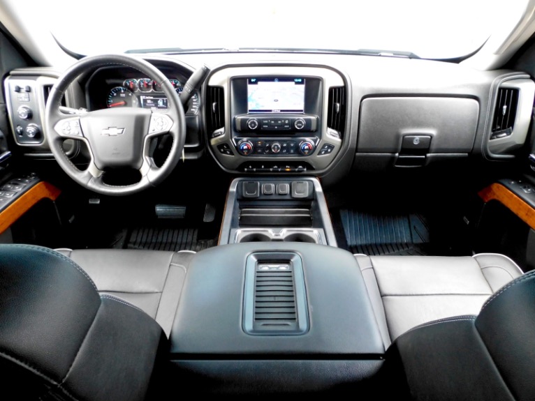 Used 2017 Chevrolet Silverado 4WD Crew Cab 143.5