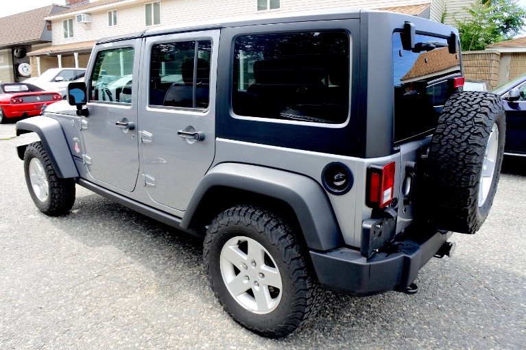 Used 2017 Jeep Wrangler Unlimited Sport 4x4 Used 2017 Jeep Wrangler Unlimited Sport 4x4 for sale at Metro West Motorcars LLC in Shrewsbury MA 3