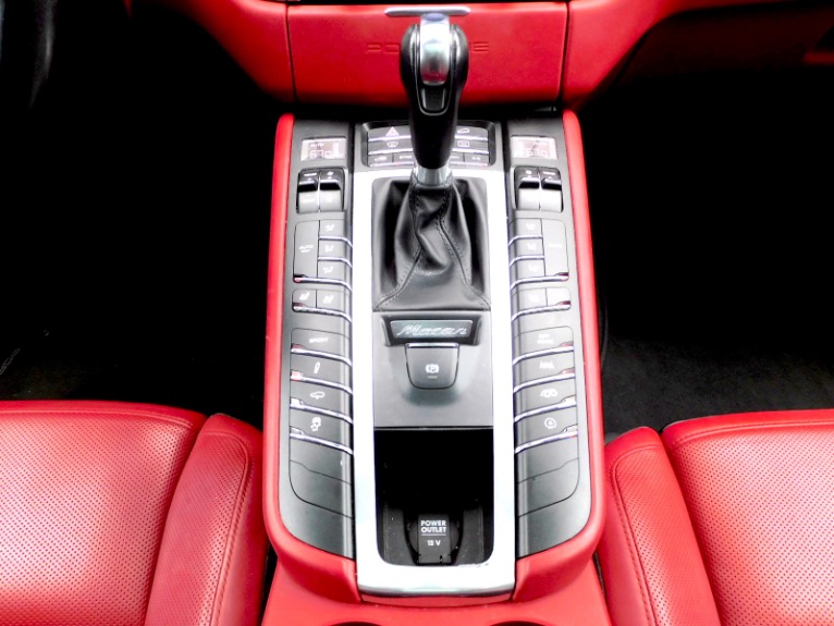 Used 2018 Porsche Macan GTS AWD Used 2018 Porsche Macan GTS AWD for sale at Metro West Motorcars LLC in Shrewsbury MA 12